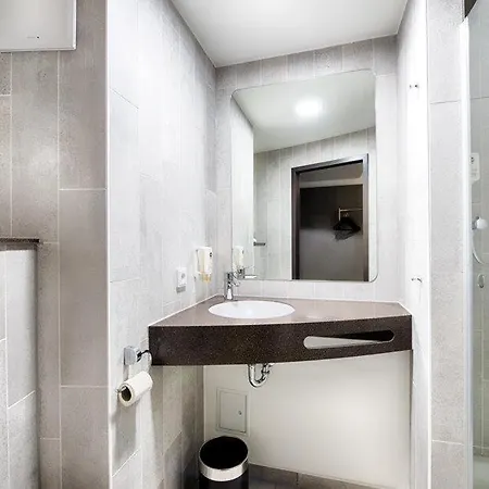 فندق B&B Hotel Wetzlar فيتسلار