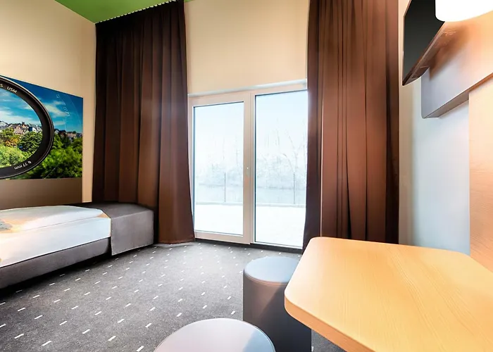B&B Hotel Wetzlar 3* 베츨러